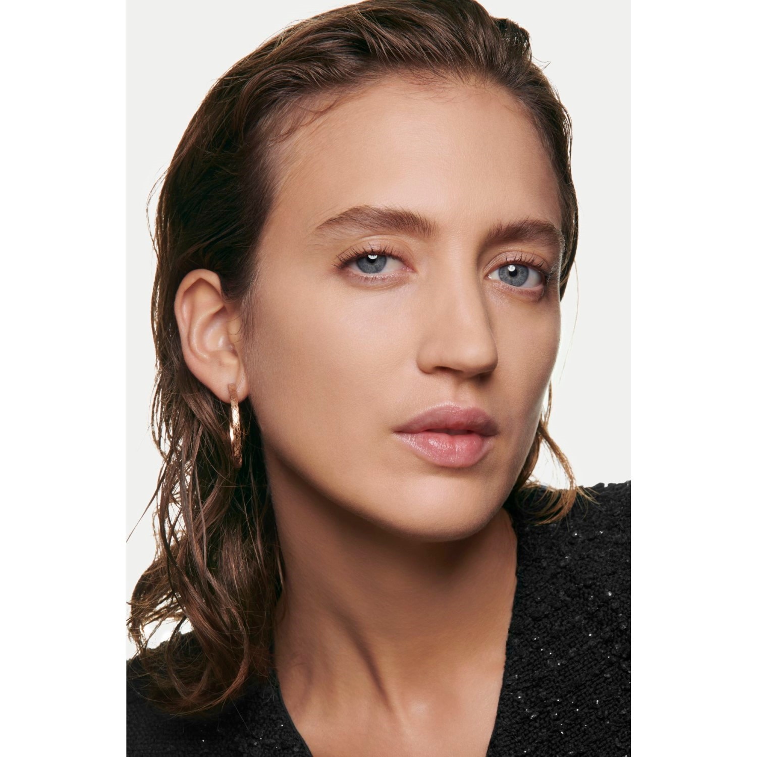 BASE DE MAQUILLAJE COMPACTO DE LARGA DURACIÓN ULTRACONFORTABLE ? ACABADO PERFECTO